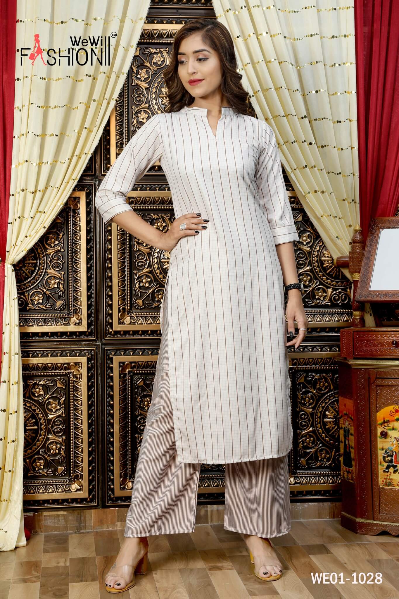 STRAIGHT KURTA WITH STRIPES PLAZZO