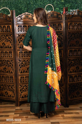 SIMPLE KURTI  PLAZZO WITH BANDHANI PRINTED DUPATTA